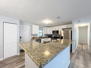760 Becker Ave NE in Palm Bay, FL - Building Photo - Building Photo
