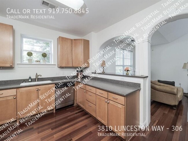 3810 Lunceston Way in Raleigh, NC - Building Photo - Building Photo