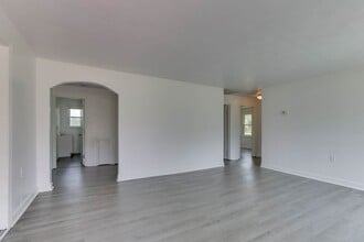 2859 E River Rd in Cardinal, VA - Building Photo - Building Photo