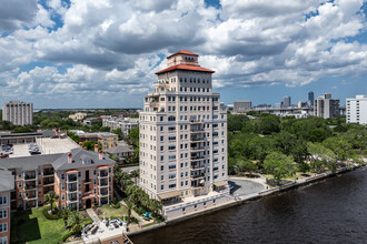 Park Lane Apartments in Jacksonville, FL - Building Photo - Building Photo