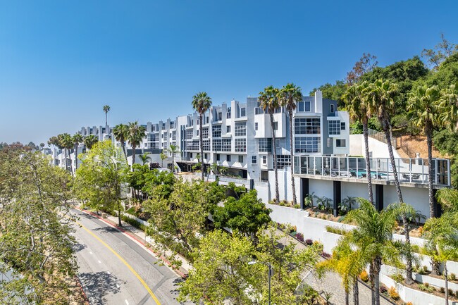 171 N Church Ln in Los Angeles, CA - Building Photo - Building Photo