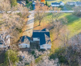 1392 W 52nd Pl in La Grange Highlands, IL - Building Photo - Building Photo