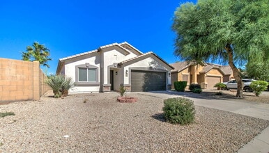 4568 E Superior Rd in Queen Creek, AZ - Foto de edificio - Building Photo