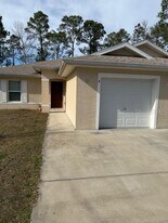 55 Pine Haven Dr in Palm Coast, FL - Building Photo