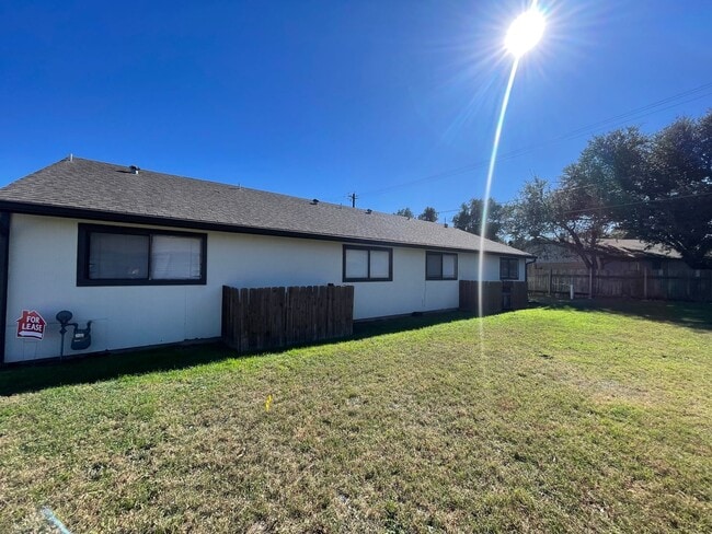 property at 2607 Ektom Dr