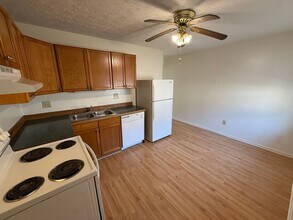 2450-2452-2452 Hiawatha St in Columbus, OH - Building Photo - Building Photo