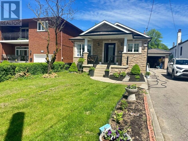 226 Falstaff Ave