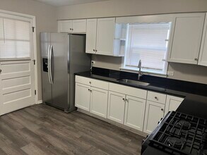 2239 S 17th Ave in North Riverside, IL - Building Photo - Building Photo