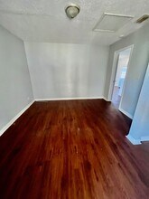 4709 Larch Dr in Zephyrhills, FL - Building Photo - Building Photo