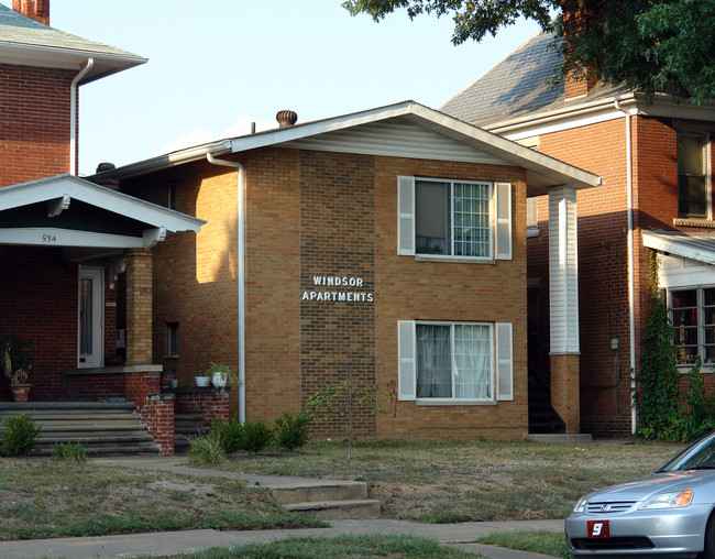 windsor apartments in Huntington, WV - Building Photo - Building Photo