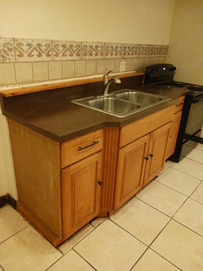 3112 Niagara St, Unit Back