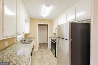 3338 Mansfield Ln in Snellville, GA - Building Photo - Building Photo