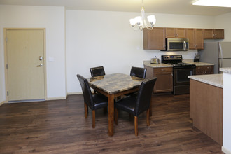 Latitude 46 Apartments in West Fargo, ND - Foto de edificio - Interior Photo