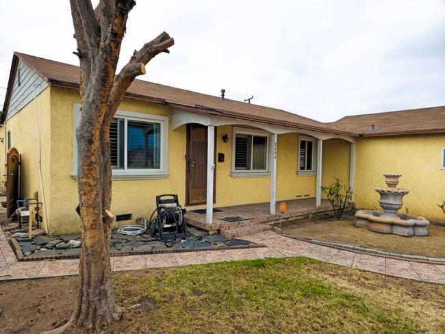 2404 Foxglove Dr in Monterey Park, CA - Building Photo - Building Photo