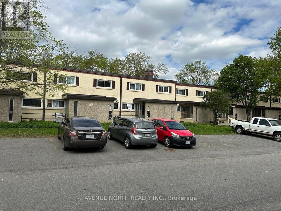 428 Bangs St in Ottawa, ON - Building Photo