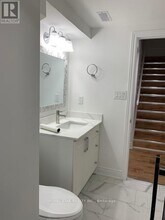 5898 Bermuda Dr in Mississauga, ON - Building Photo - Building Photo