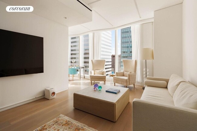 100 E 53rd St in New York, NY - Foto de edificio - Building Photo