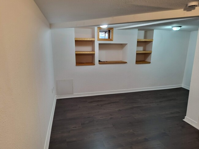 151 Newington Ave in New Britain, CT - Foto de edificio - Building Photo