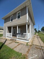 929 4th Ave in Rock Island, IL - Building Photo