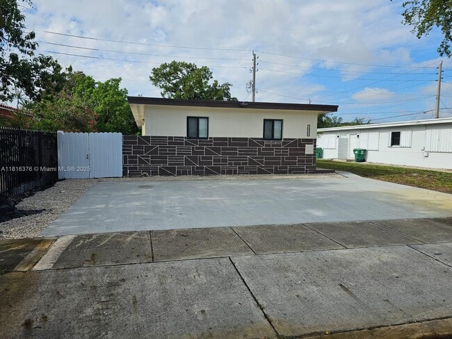 property at 1020 Opa-locka Blvd