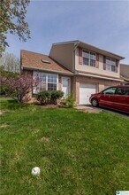 2717 Tamlynn Ln in Easton, PA - Building Photo - Building Photo