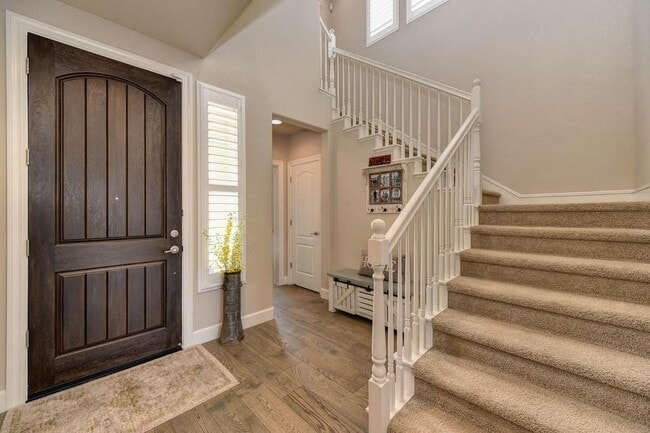 5019 Verona Dr in El Dorado Hills, CA - Foto de edificio - Building Photo