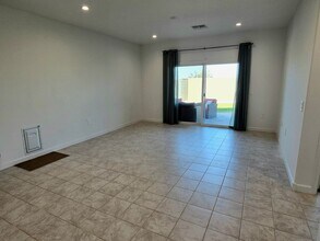 3226 W Stanton Ave in Apache Junction, AZ - Building Photo - Building Photo