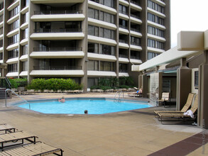 1778 Ala Moana Blvd, Unit 3318 in Honolulu, HI - Building Photo - Building Photo