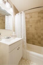 301 E 79th St in New York, NY - Building Photo - Building Photo
