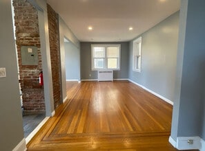 7435 Boulevard East, Unit 31 in North Bergen, NJ - Building Photo - Building Photo