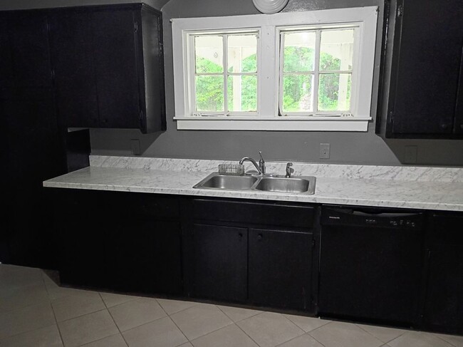 property at 4805 Covington Pike