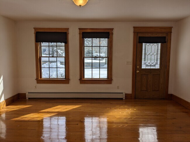 453 Federal St in Montague, MA - Building Photo - Building Photo