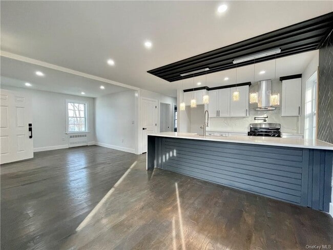 30 Rockland St, Unit 1 in Haverstraw, NY - Building Photo - Building Photo