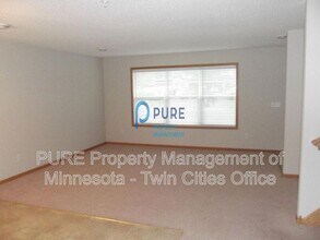 6211 32nd Ave N in Minneapolis, MN - Building Photo - Building Photo