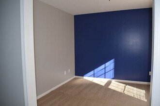 8549 Hawthorn Hill, Unit 409 in Dexter, MI - Building Photo - Building Photo