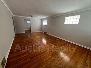 4436 Picajune Ave in Berkeley, MO - Building Photo - Building Photo