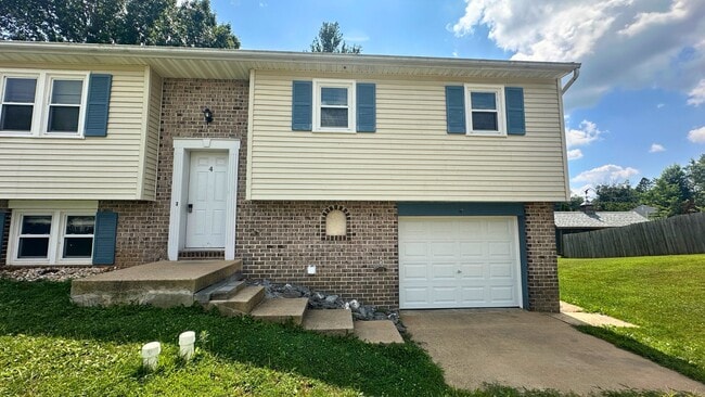 property at 4 Pickford Dr