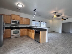 36169 N Mirandesa Dr in San Tan Valley, AZ - Building Photo - Building Photo