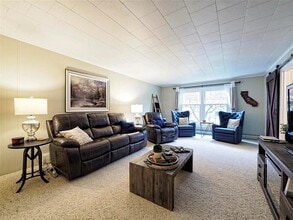 617 Midvale Rd in Vestal, NY - Building Photo - Building Photo