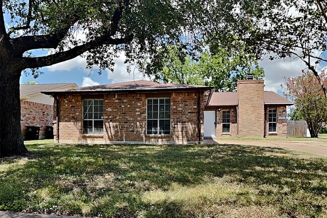 property at 22702 Market Square Ln