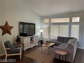1443 Basin View Cir in Las Vegas, NV - Foto de edificio - Building Photo