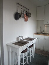 655 Pomona Ave in Coronado, CA - Foto de edificio - Building Photo