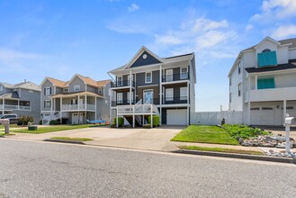 115 Grandview Dr in Hampton, VA - Foto de edificio - Building Photo