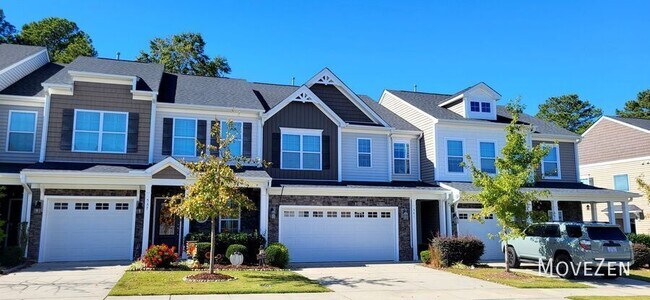 541 Barneswyck Dr in Fuquay Varina, NC - Building Photo - Building Photo