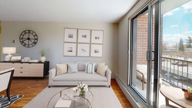 Avalon Park in Ottawa, ON - Building Photo - Building Photo