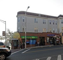 721 Broadway in Everett, MA - Building Photo