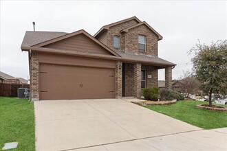 8437 Artesian Spring Dr in Fort Worth, TX - Building Photo - Building Photo