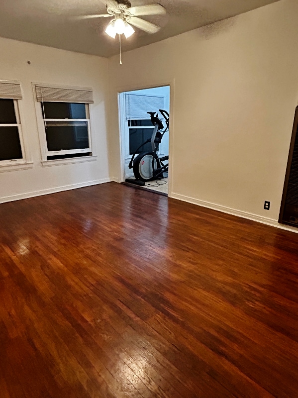 2025 Cheremoya Ave in Los Angeles, CA - Building Photo - Building Photo