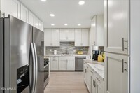 2452 E Elm St, Unit 56K-1 in Phoenix, AZ - Building Photo - Building Photo