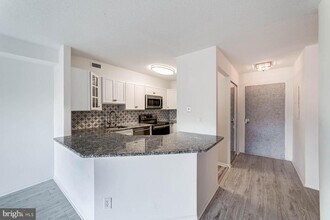 2100 Langston Blvd. in Arlington, VA - Building Photo - Building Photo